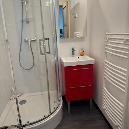 T2 Jardinet, Accès Direct